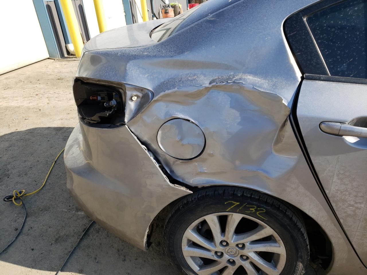 Photo 9 from auction – 2012 MAZDA 3 I with VIN JM1BL1V8XC1543391