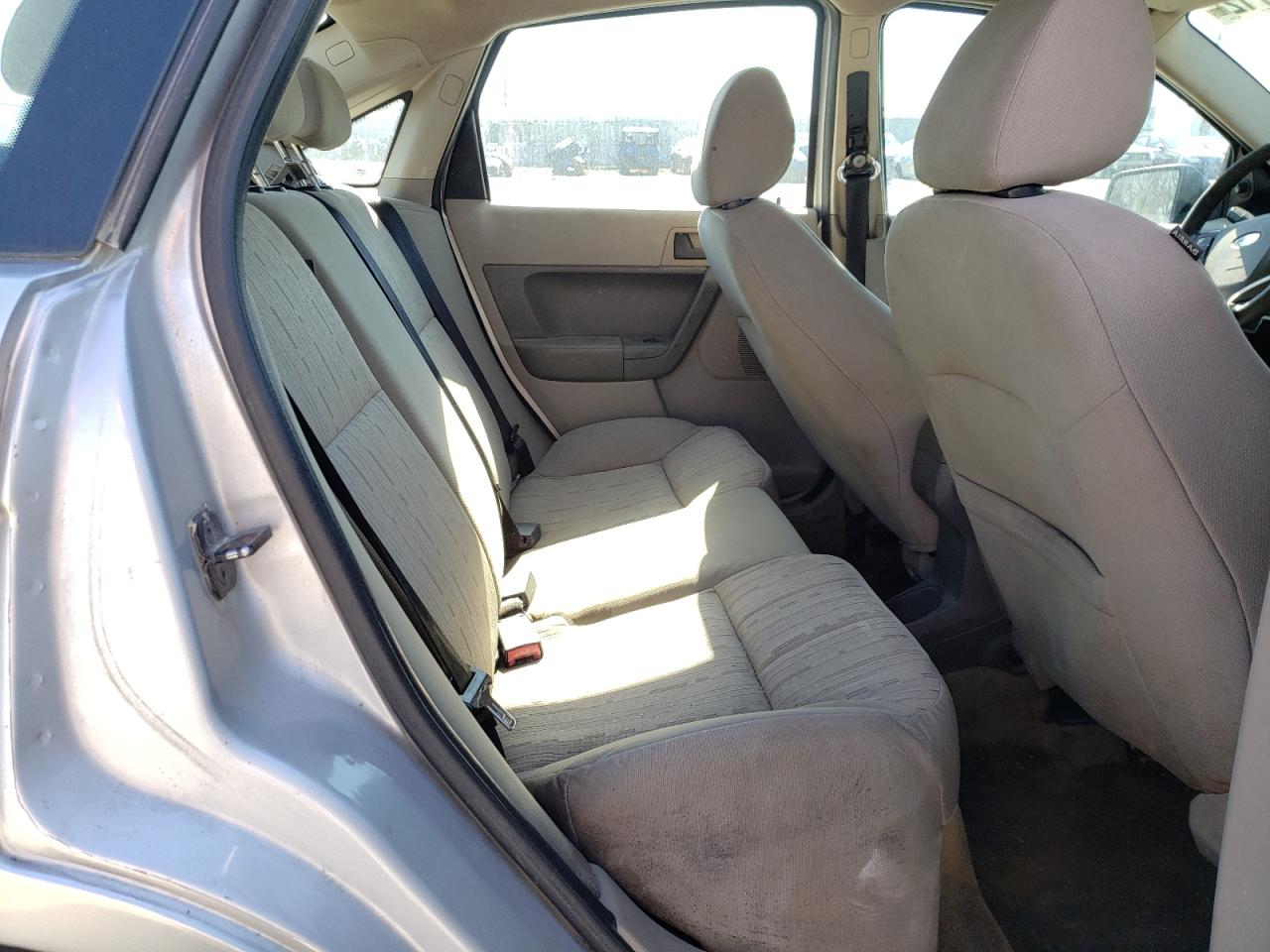 Photo 6 from auction – 2010 FORD FOCUS SE with VIN 1FAHP3FN2AW196398