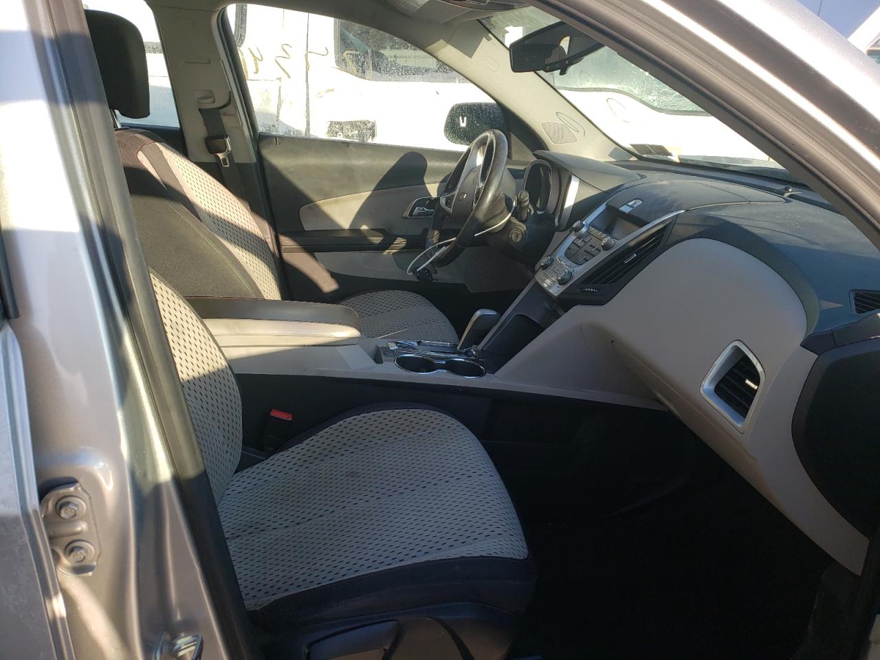 Photo 5 from auction – 2011 CHEVROLET EQUINOX LS with VIN 2GNALBEC1B1212334