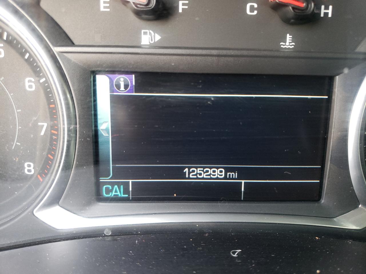 Photo 13 from auction – 2018 CHEVROLET MALIBU LT with VIN 1G1ZD5ST0JF222724