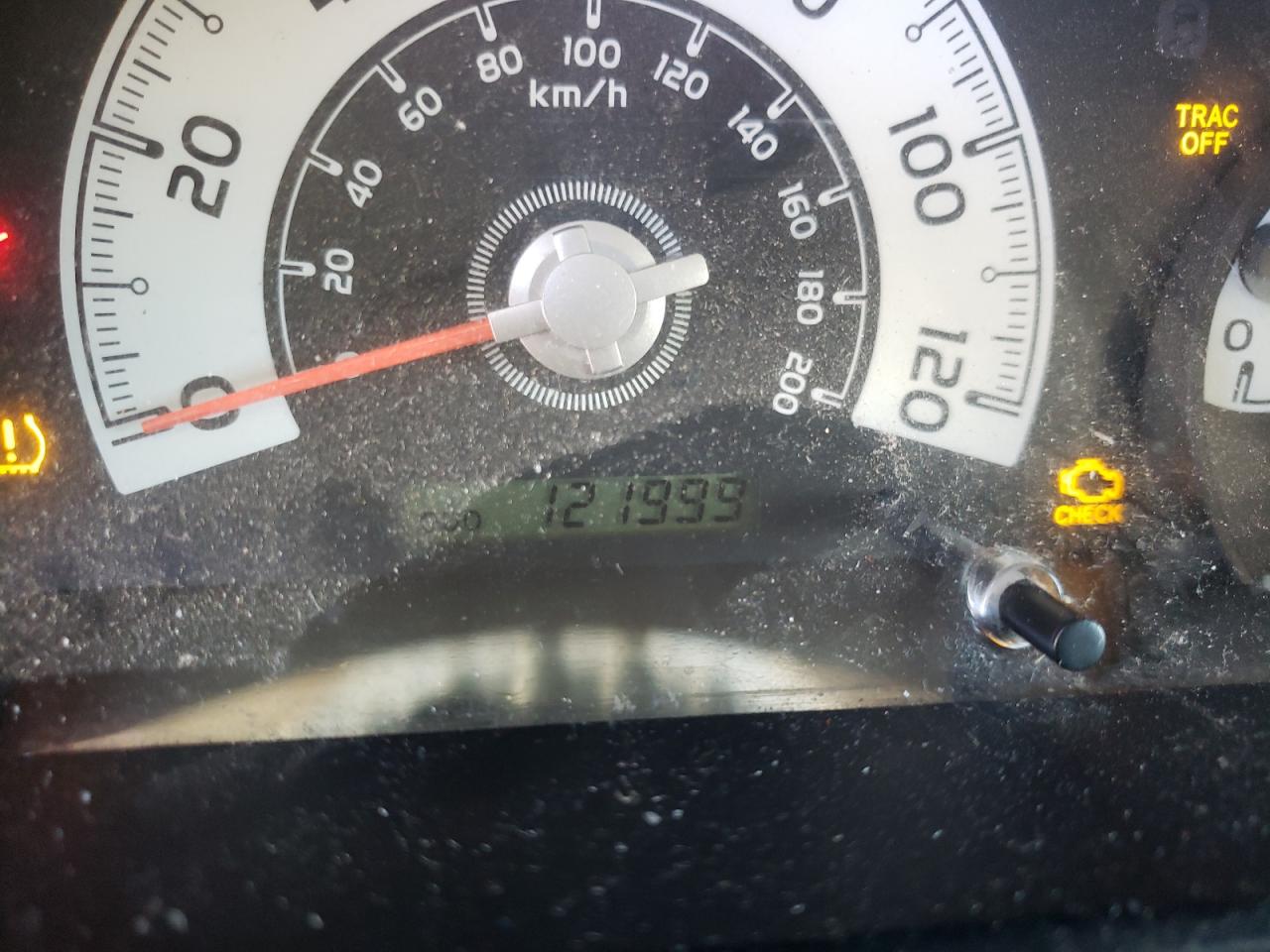 Photo 8 from auction – 2012 TOYOTA FJ CRUISER with VIN JTEBU4BF5CK129295