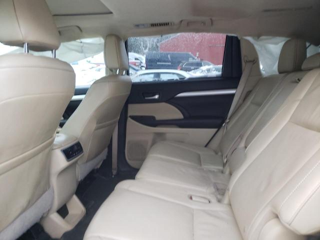 Photo 6 from auction – 2016 TOYOTA HIGHLANDER with VIN 5TDJKRFH8GS316401