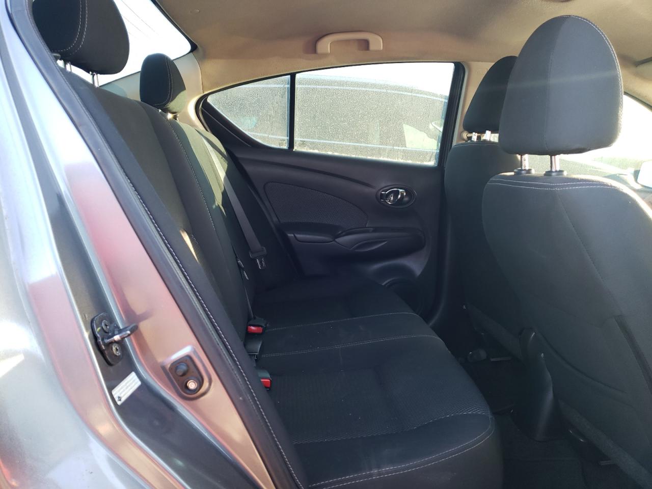 Photo 6 from auction – 2016 NISSAN VERSA S with VIN 3N1CN7AP5GL898520