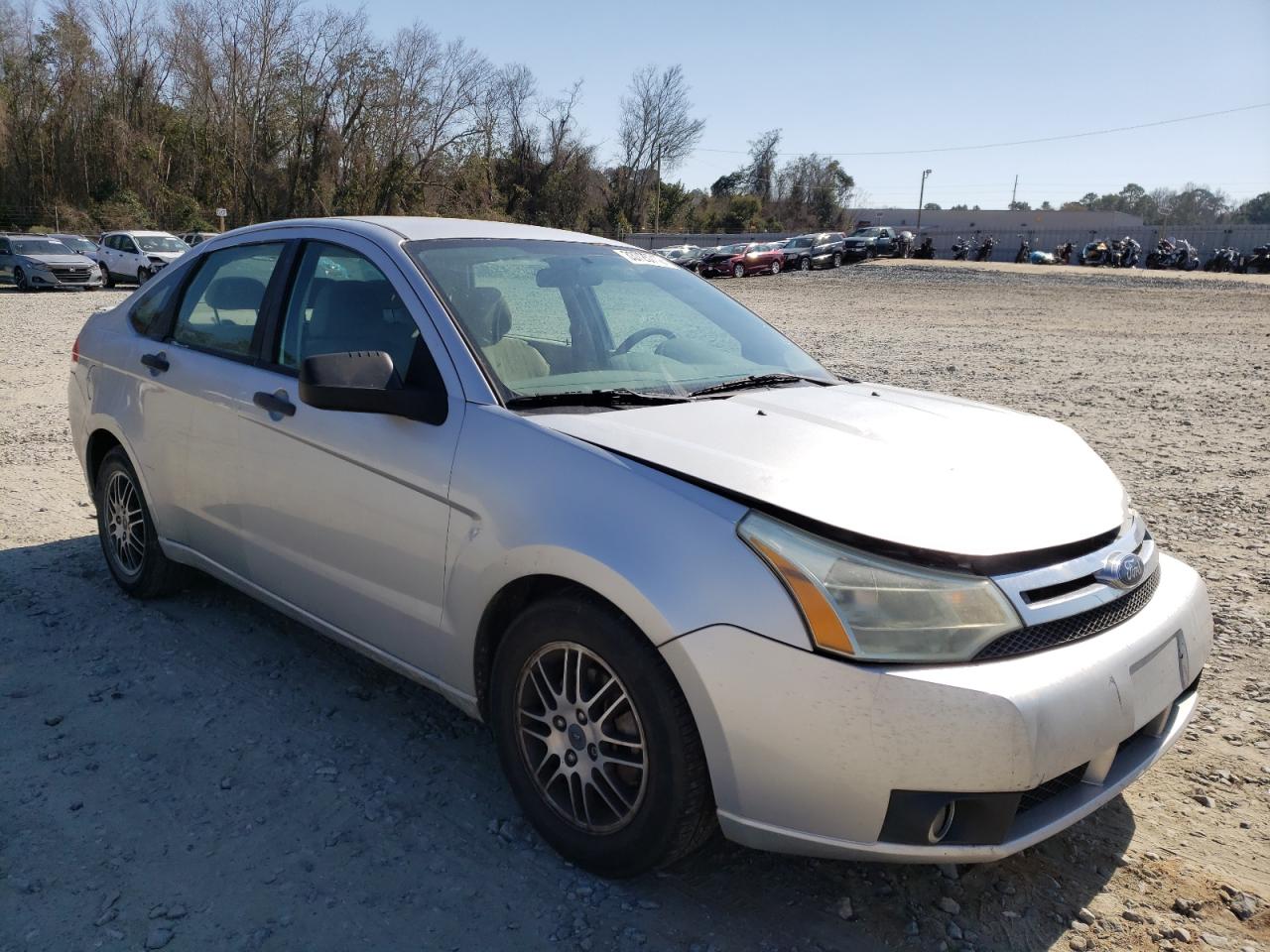 FORD FOCUS SE 2010 with VIN 1FAHP3FN2AW196398 - Photo from auction