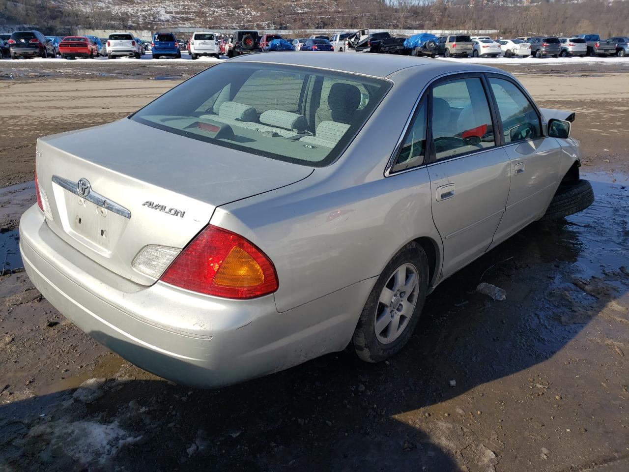 Photo 4 from auction – 2002 TOYOTA AVALON XL with VIN 4T1BF28B72U210028