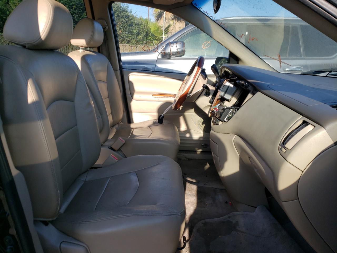 Photo 5 from auction – 2002 MAZDA MPV WAGON with VIN JM3LW28J020304850