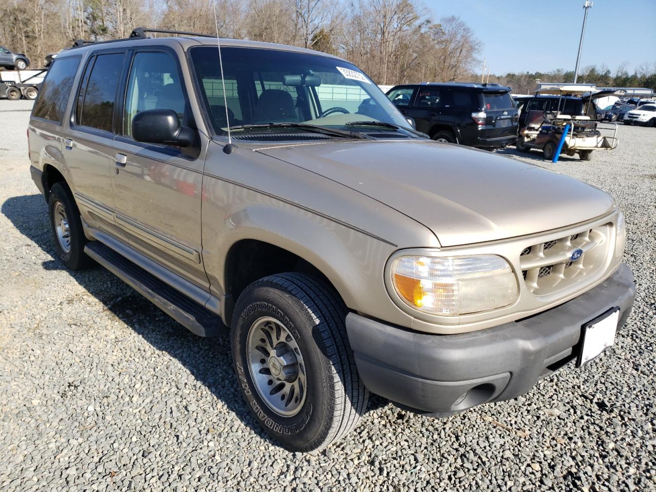 FORD EXPLORER X 2000 with VIN 1FMZU72X6YUA56703 - Photo from auction