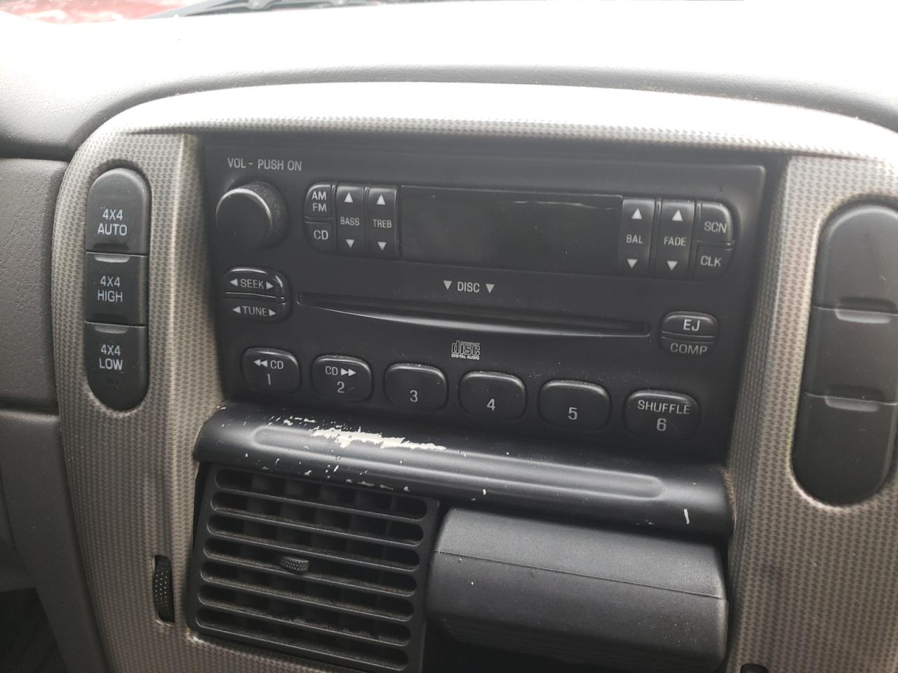 Photo 9 from auction – 2004 FORD EXPLORER X with VIN 1FMZU73K34UA21128