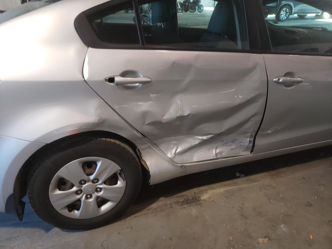 Photo 9 from auction – 2015 KIA FORTE LX with VIN KNAFK4A60F5349649