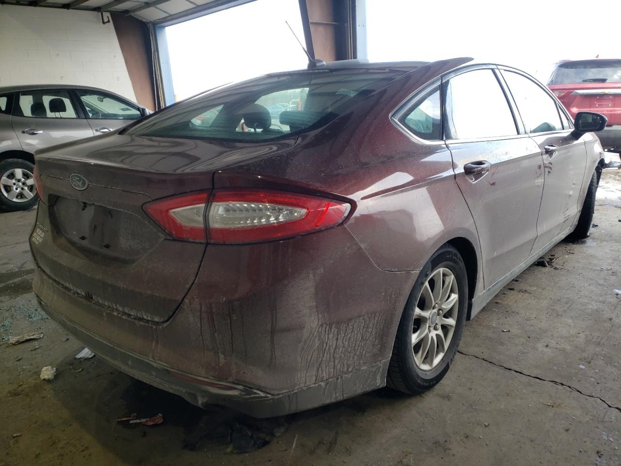 Photo 4 from auction – 2015 FORD FUSION S with VIN 3FA6P0G76FR149777