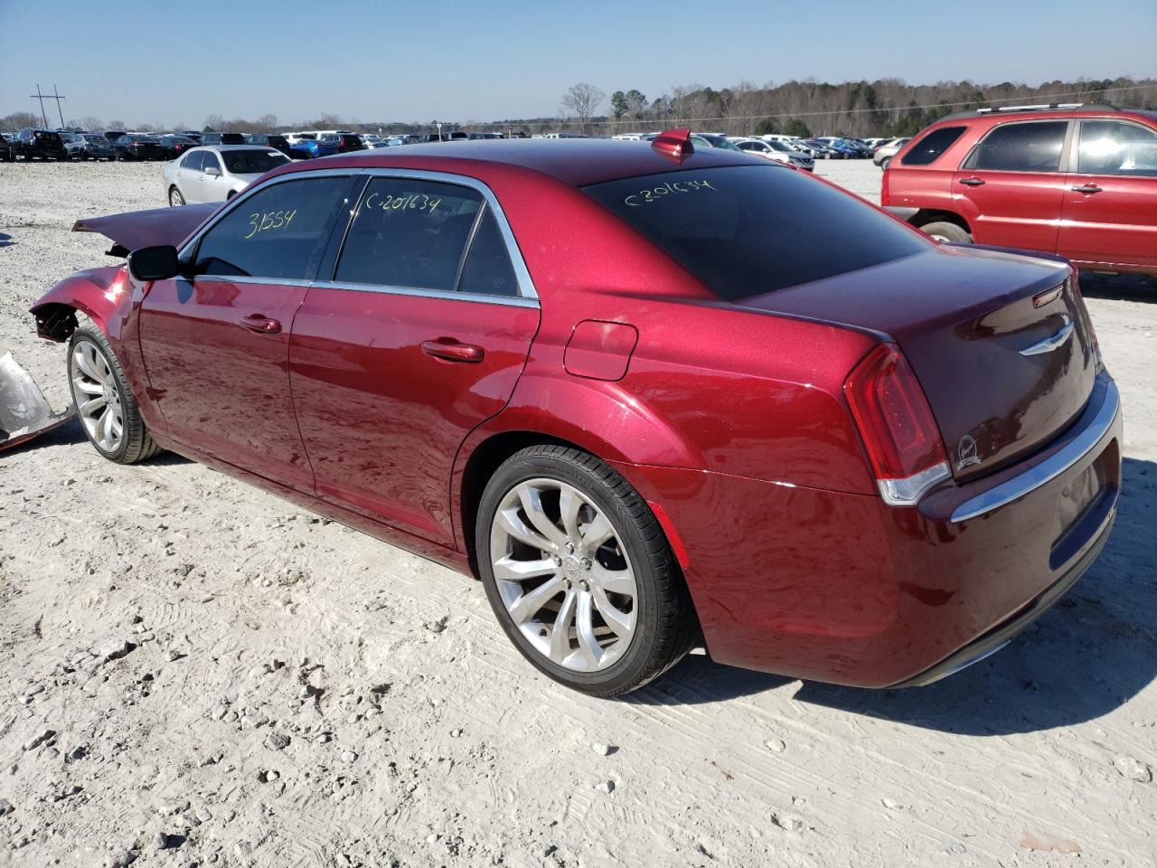 Photo 3 from auction – 2019 CHRYSLER 300 TOURIN with VIN 2C3CCAAGXKH627622