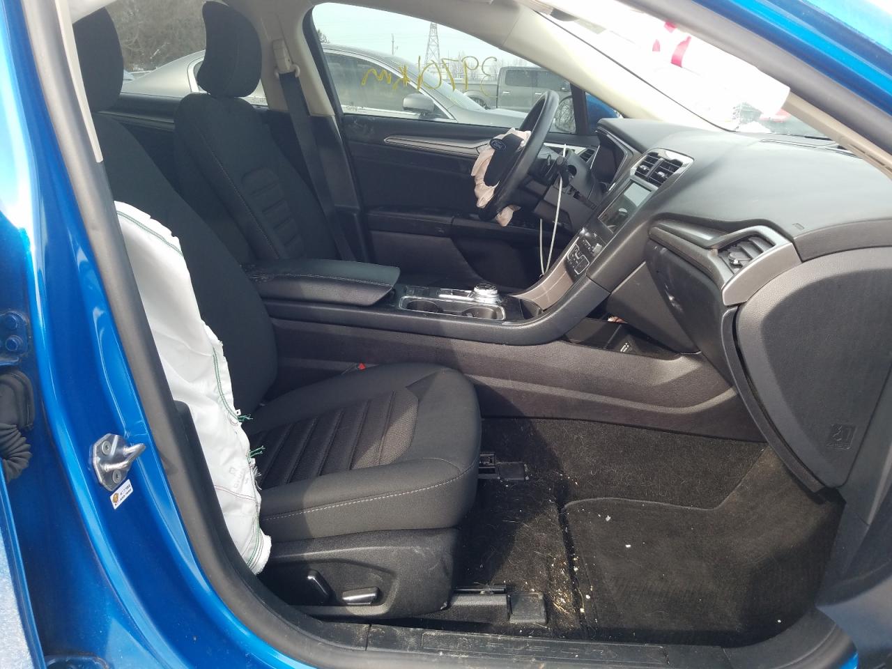 Photo 5 from auction – 2019 FORD FUSION SE with VIN 3FA6P0HD8KR145180