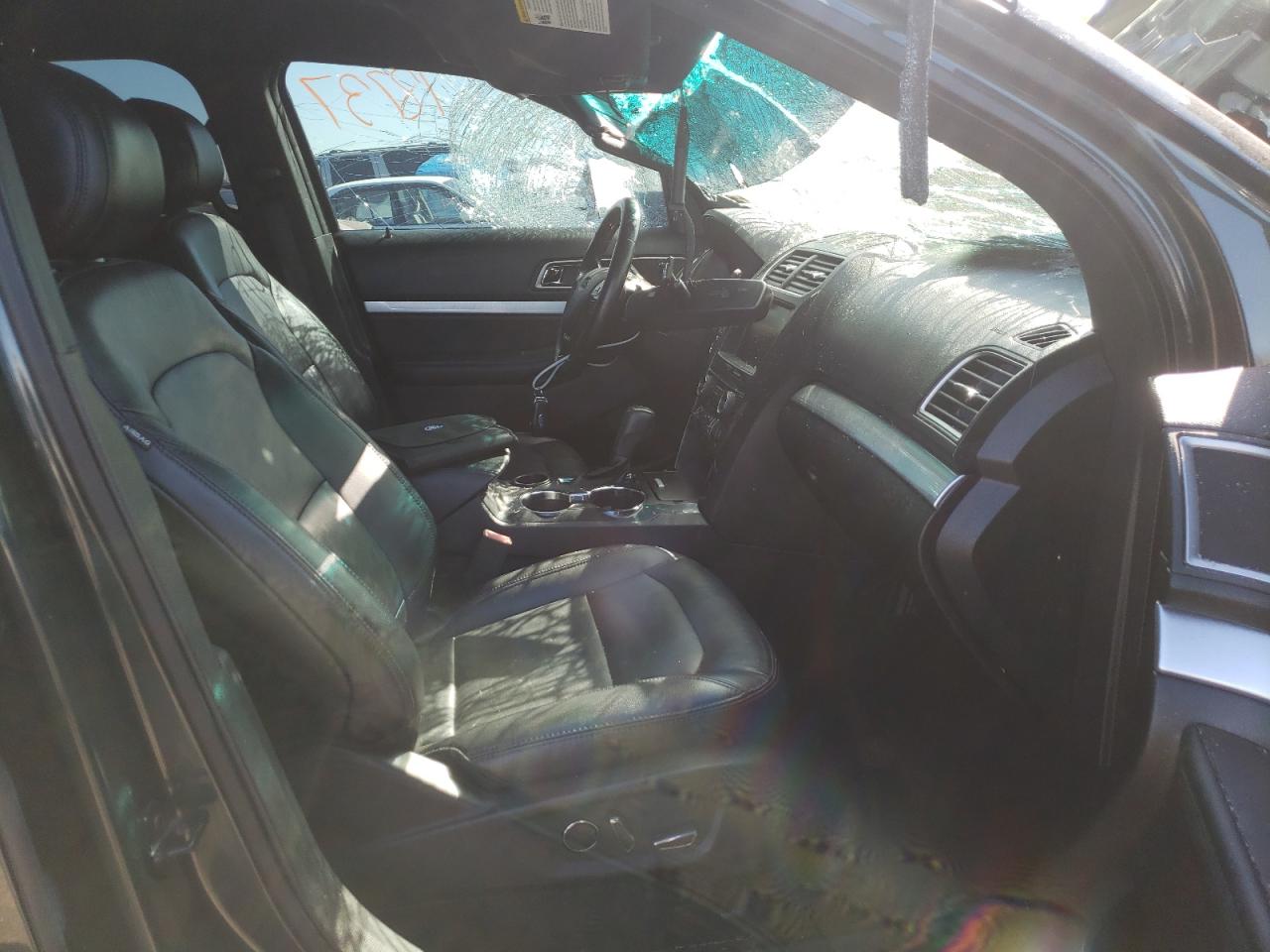 Photo 5 from auction – 2016 FORD EXPLORER X with VIN 1FM5K7D84GGB09521