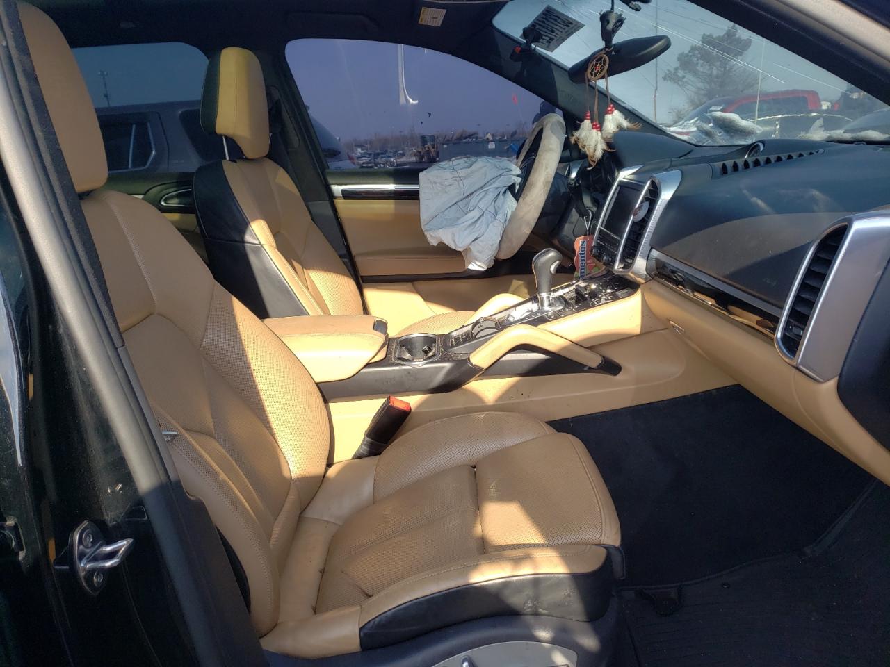 Photo 5 from auction – 2014 PORSCHE CAYENNE with VIN WP1AA2A22ELA96800