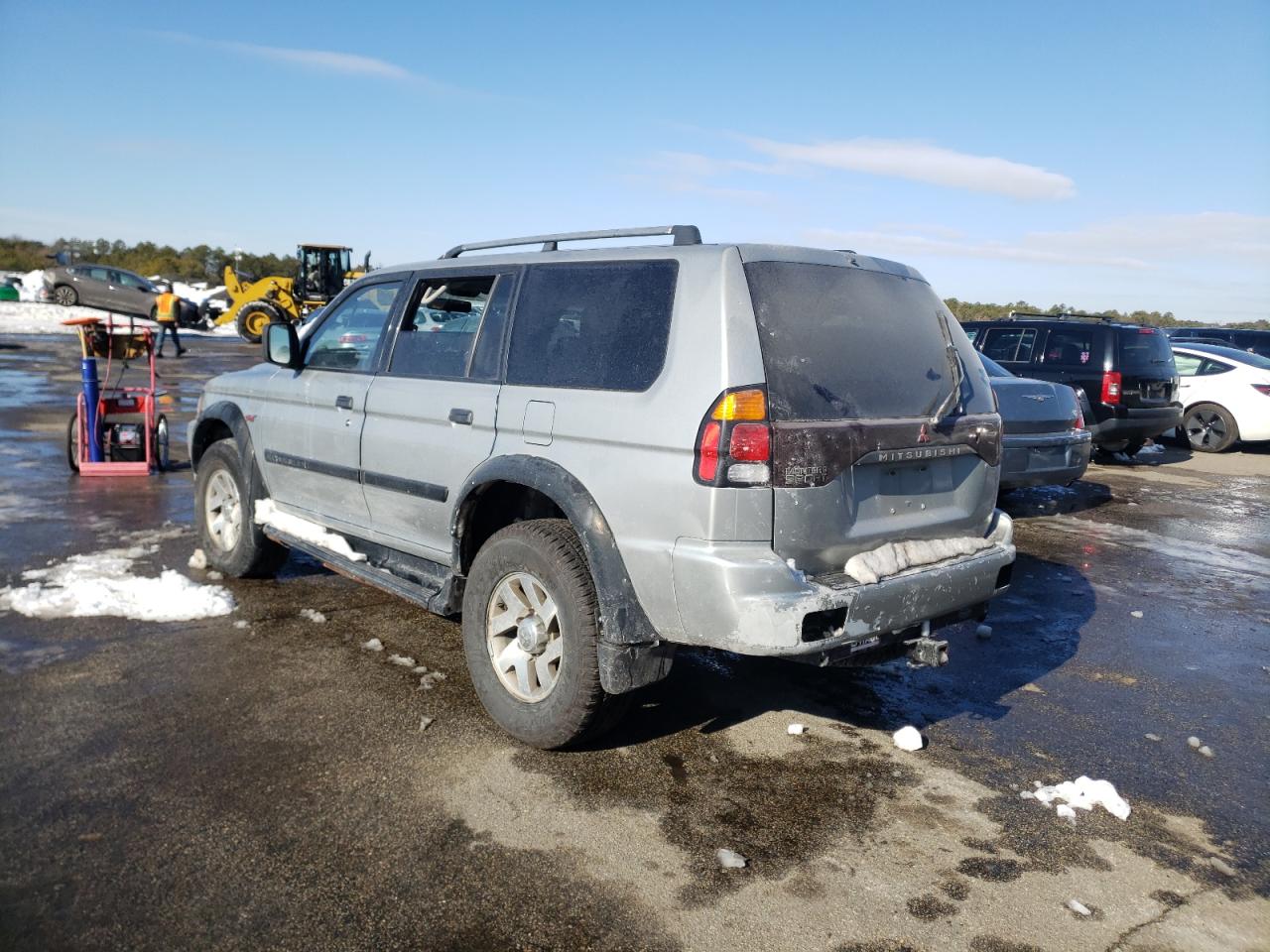 Photo 3 from auction – 2001 MITSUBISHI MONTERO with VIN JA4MT31R91P057288