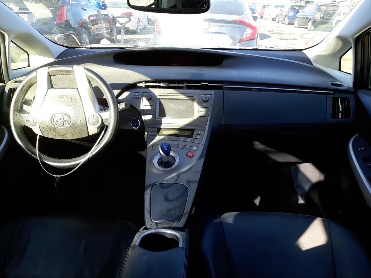 Photo 9 from auction – 2012 TOYOTA PRIUS with VIN JTDKN3DU6C5429109