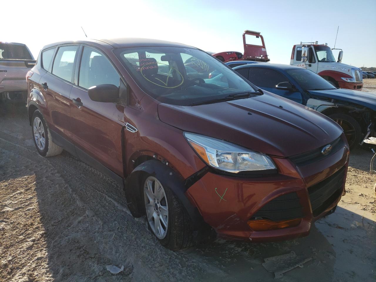 FORD ESCAPE S 2015 with VIN 1FMCU0F78FUA66265 - Photo from auction