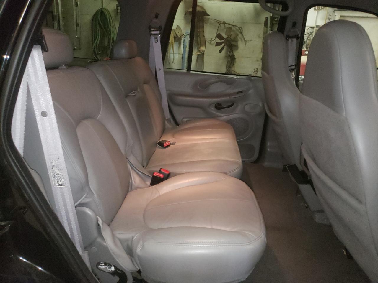 Photo 6 from auction – 2000 FORD EXPEDITION with VIN 1FMRU1565YLA84451