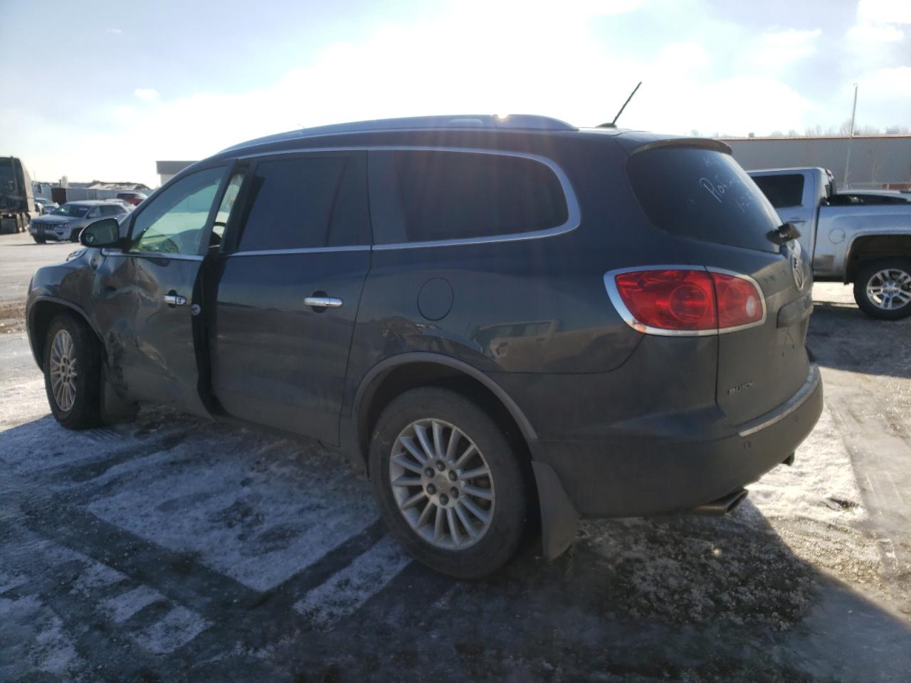 Photo 3 from auction – 2012 BUICK ENCLAVE with VIN 5GAKRCED5CJ271258