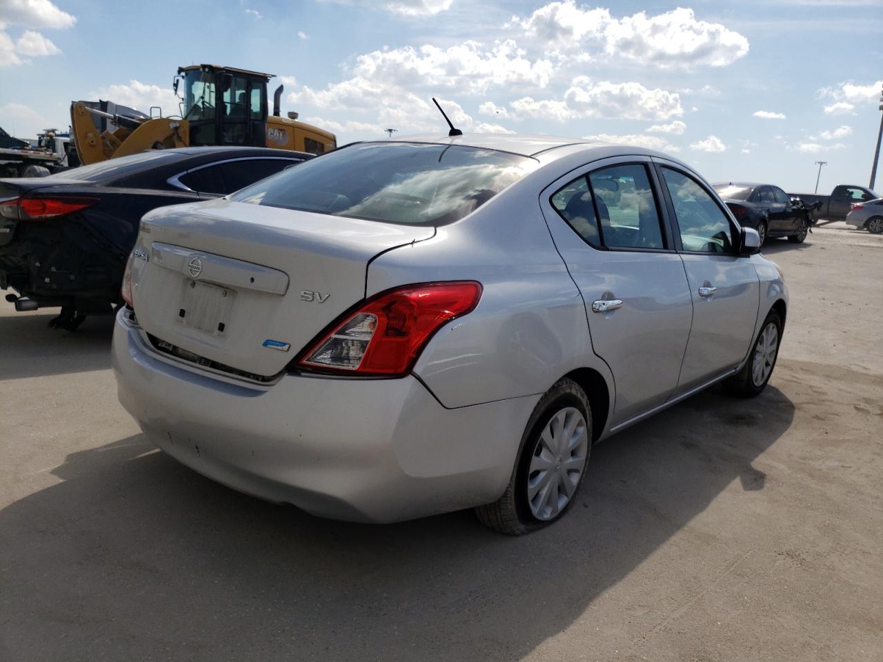 Photo 4 from auction – 2012 NISSAN VERSA S with VIN 3N1CN7AP2CL915817