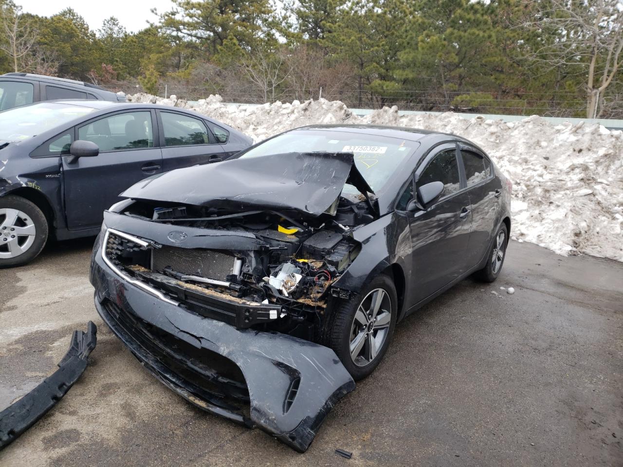 Photo 2 from auction – 2018 KIA FORTE LX with VIN 3KPFL4A72JE172625
