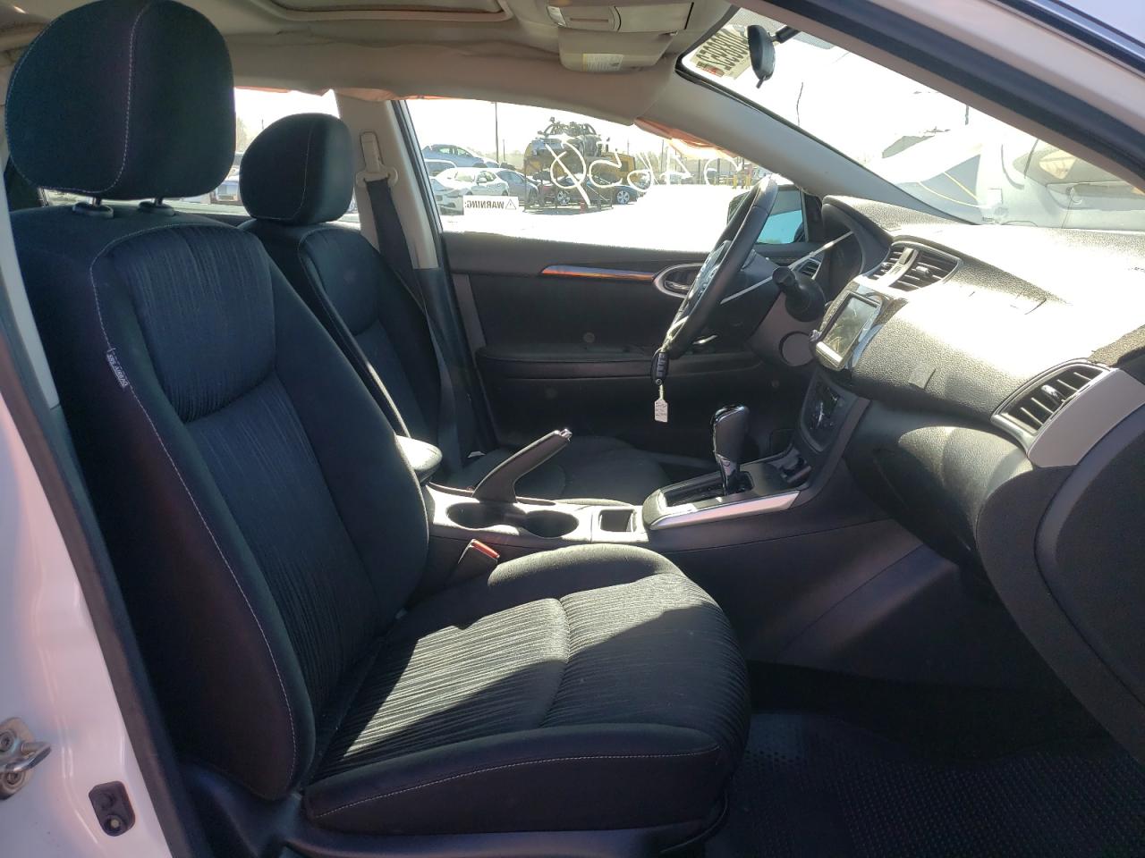 Photo 5 from auction – 2019 NISSAN SENTRA S with VIN 3N1AB7AP1KY209116