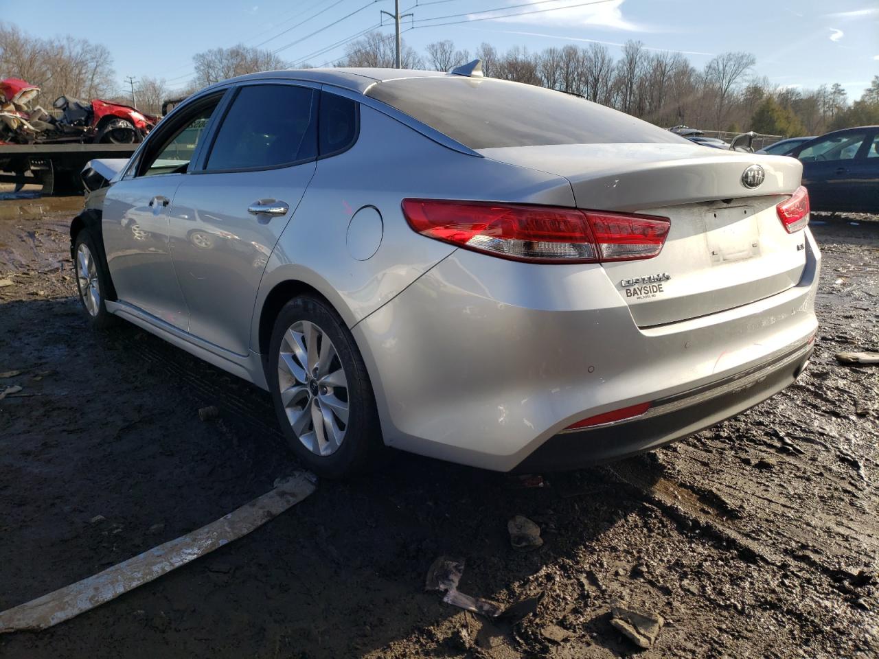 Photo 3 from auction – 2018 KIA OPTIMA EX with VIN 5XXGU4L37JG212037