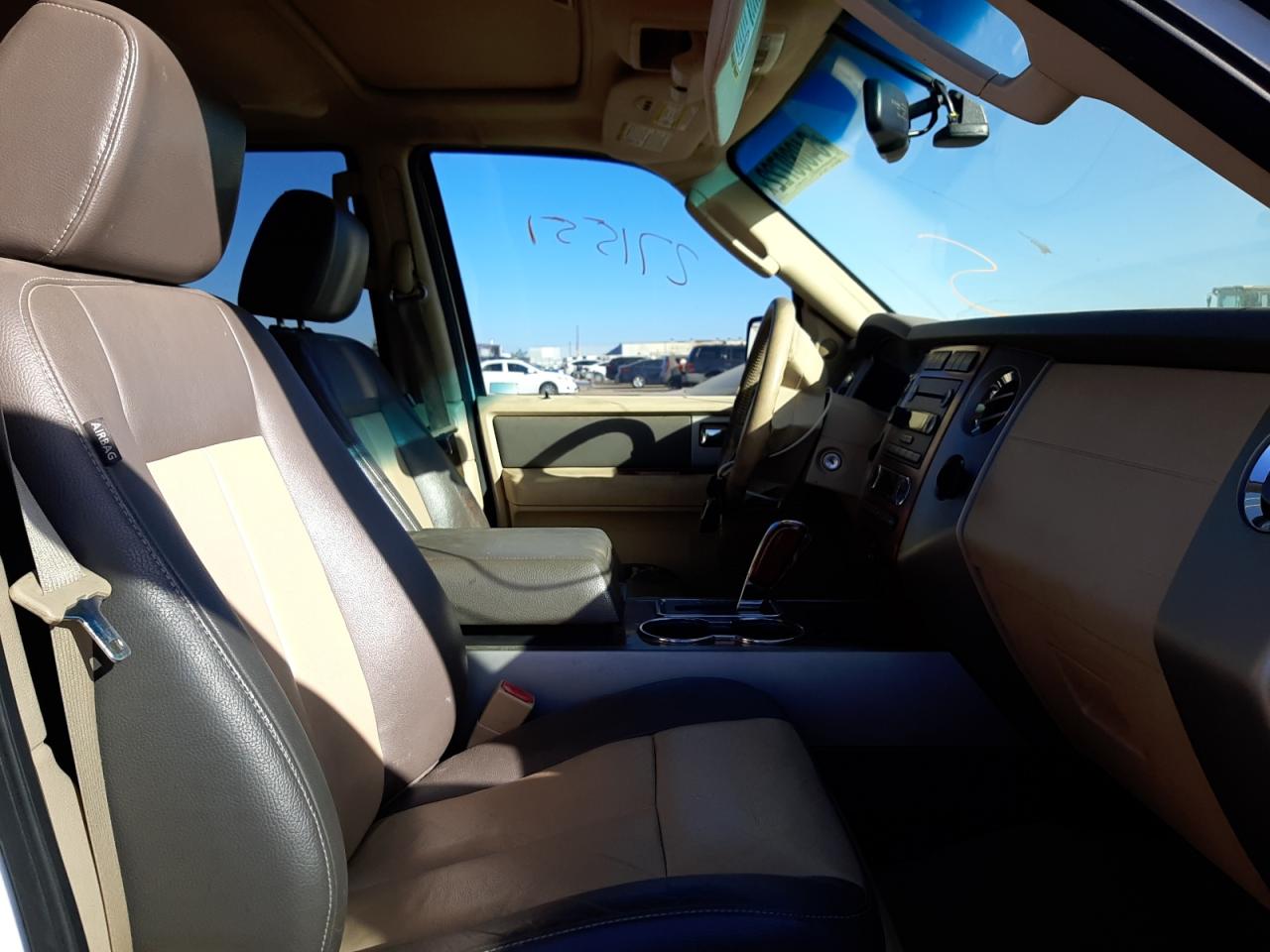 Photo 5 from auction – 2007 FORD EXPEDITION with VIN 1FMFU18527LA74187