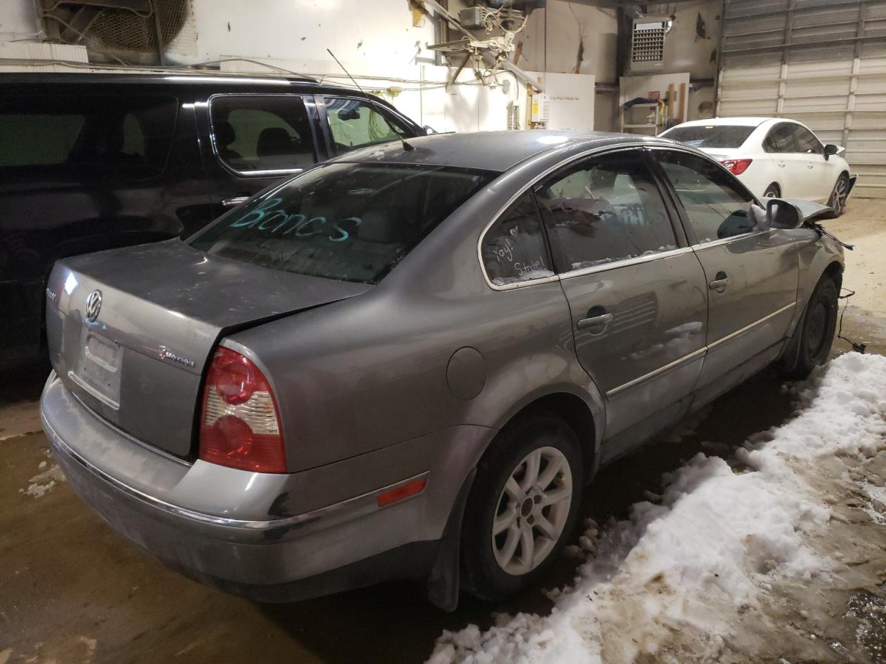 Photo 4 from auction – 2004 VOLKSWAGEN PASSAT GLS with VIN WVWPD63B24P207456