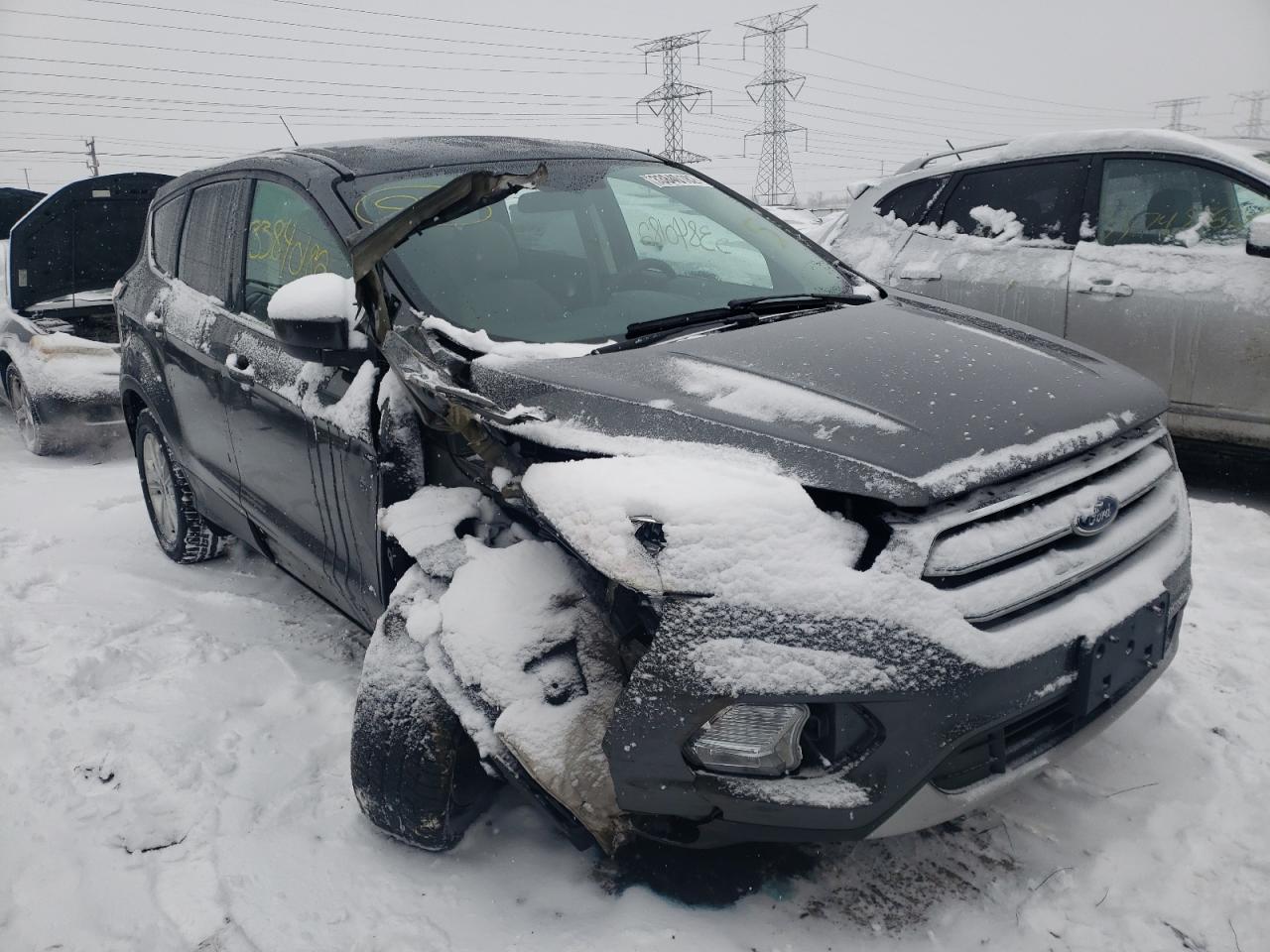Photo 1 from auction – 2017 FORD ESCAPE SE with VIN 1FMCU9GD8HUA53611