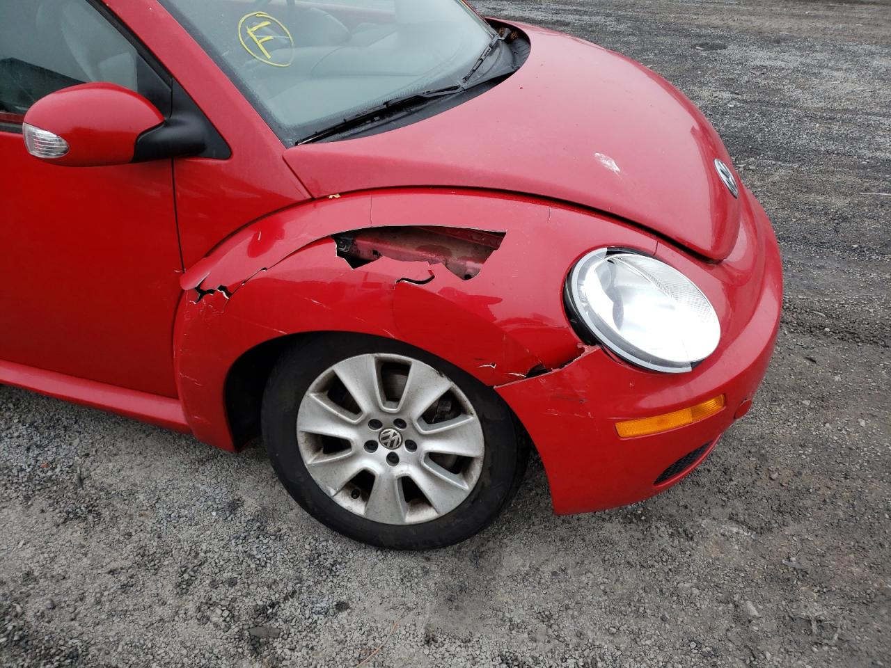 Photo 9 from auction – 2008 VOLKSWAGEN NEW BEETLE with VIN 3VWPG31C88M519677