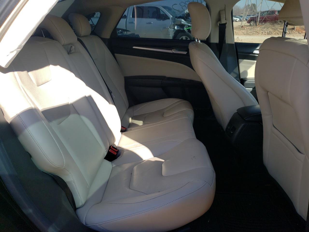 Photo 6 from auction – 2017 FORD FUSION TIT with VIN 3FA6P0RU2HR267220