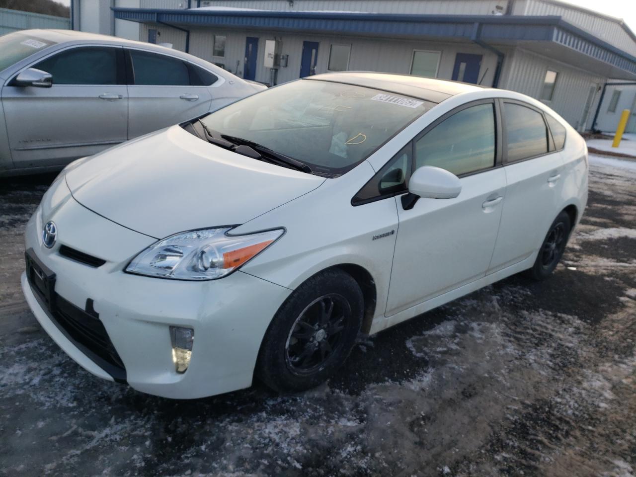 Photo 2 from auction – 2014 TOYOTA PRIUS with VIN JTDKN3DU9E1851045