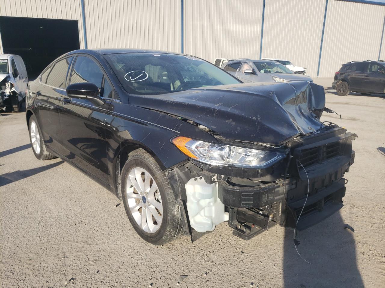 FORD FUSION SE 2020 with VIN 3FA6P0HD5LR134946 - Photo from auction
