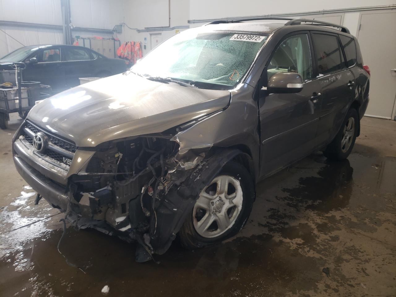 Photo 2 from auction – 2011 TOYOTA RAV4 with VIN 2T3BK4DV6BW049444