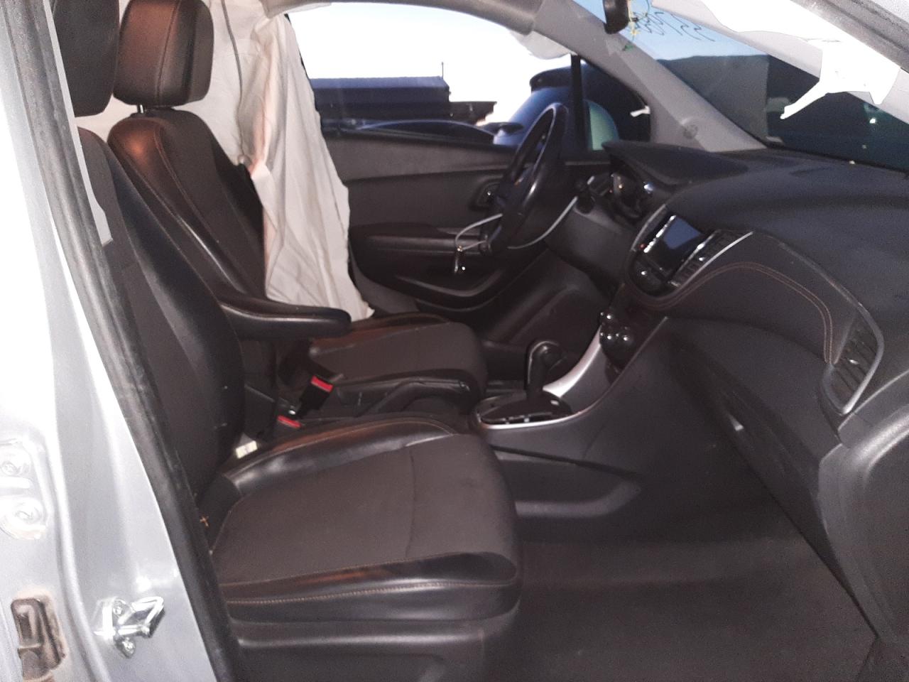 Photo 5 from auction – 2018 CHEVROLET TRAX 1LT with VIN KL7CJLSB6JB674263