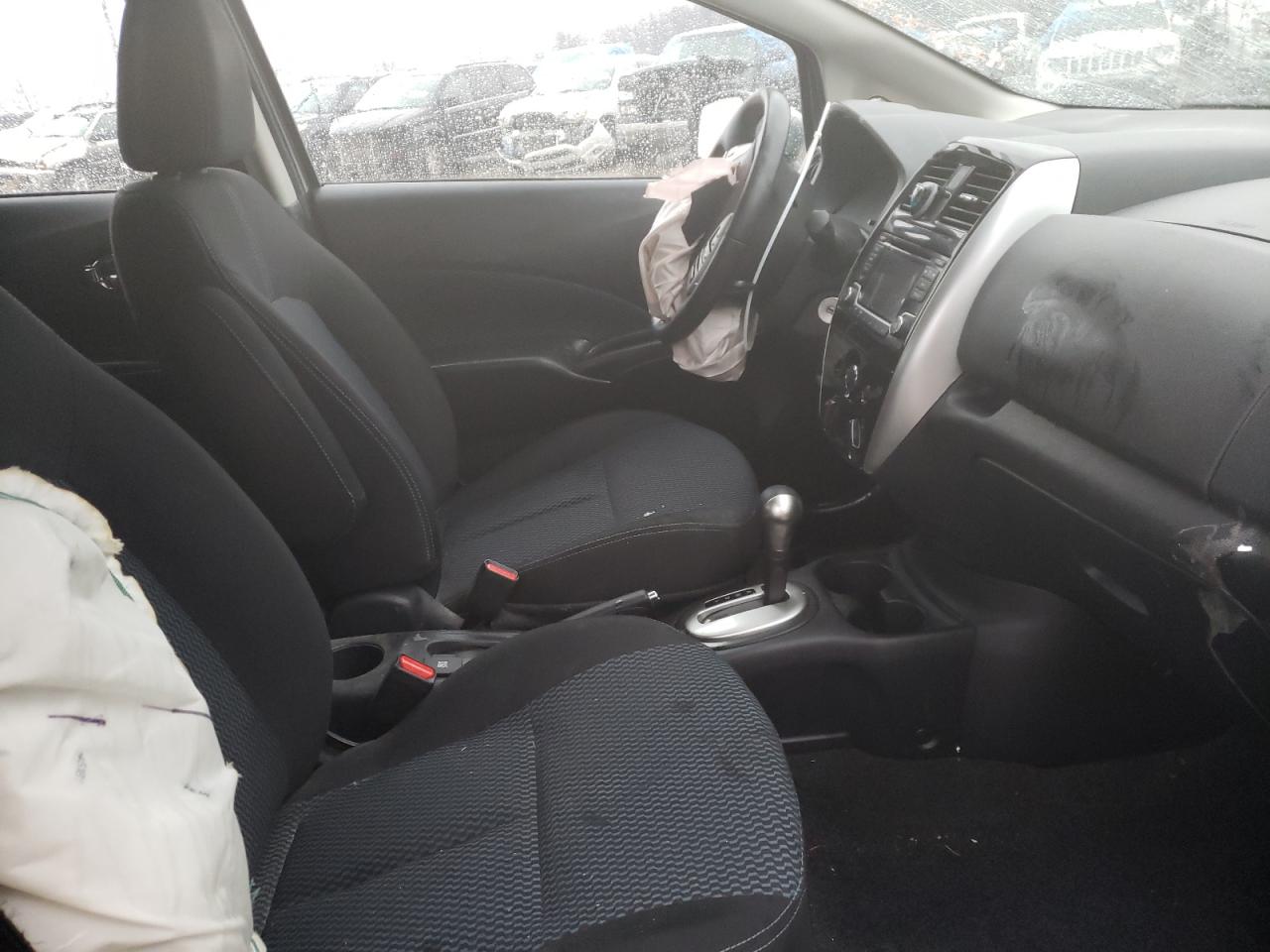 Photo 5 from auction – 2015 NISSAN VERSA NOTE with VIN 3N1CE2CP6FL392953