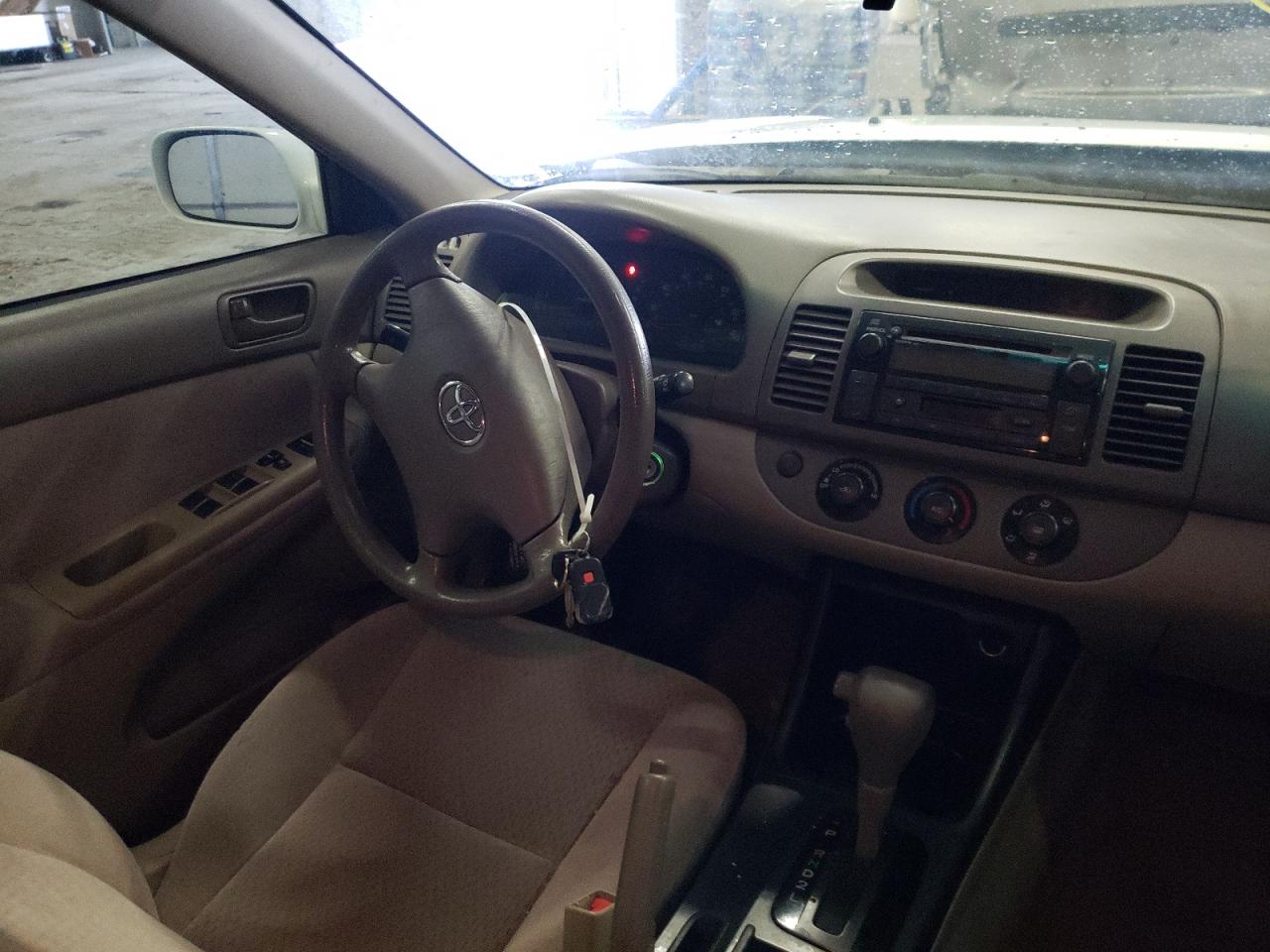Photo 9 from auction – 2003 TOYOTA CAMRY LE with VIN 4T1BE32K33U181551