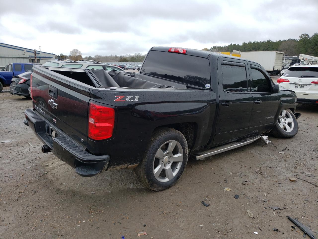 Photo 4 from auction – 2018 CHEVROLET SILVERADO with VIN 3GCUKREC9JG582101