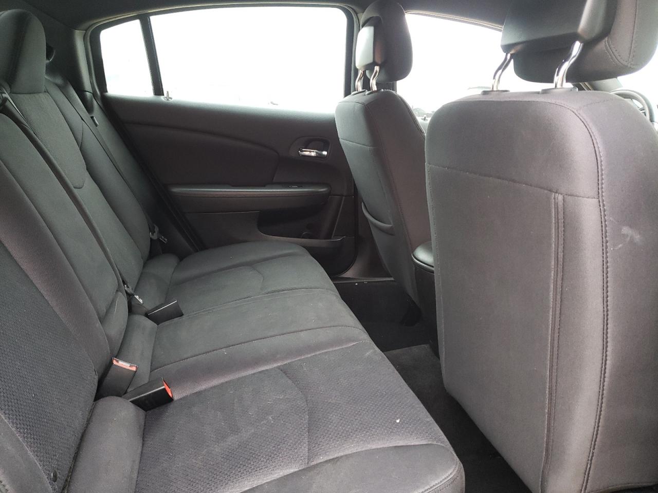 Photo 6 from auction – 2013 CHRYSLER 200 TOURIN with VIN 1C3CCBBB5DN600721