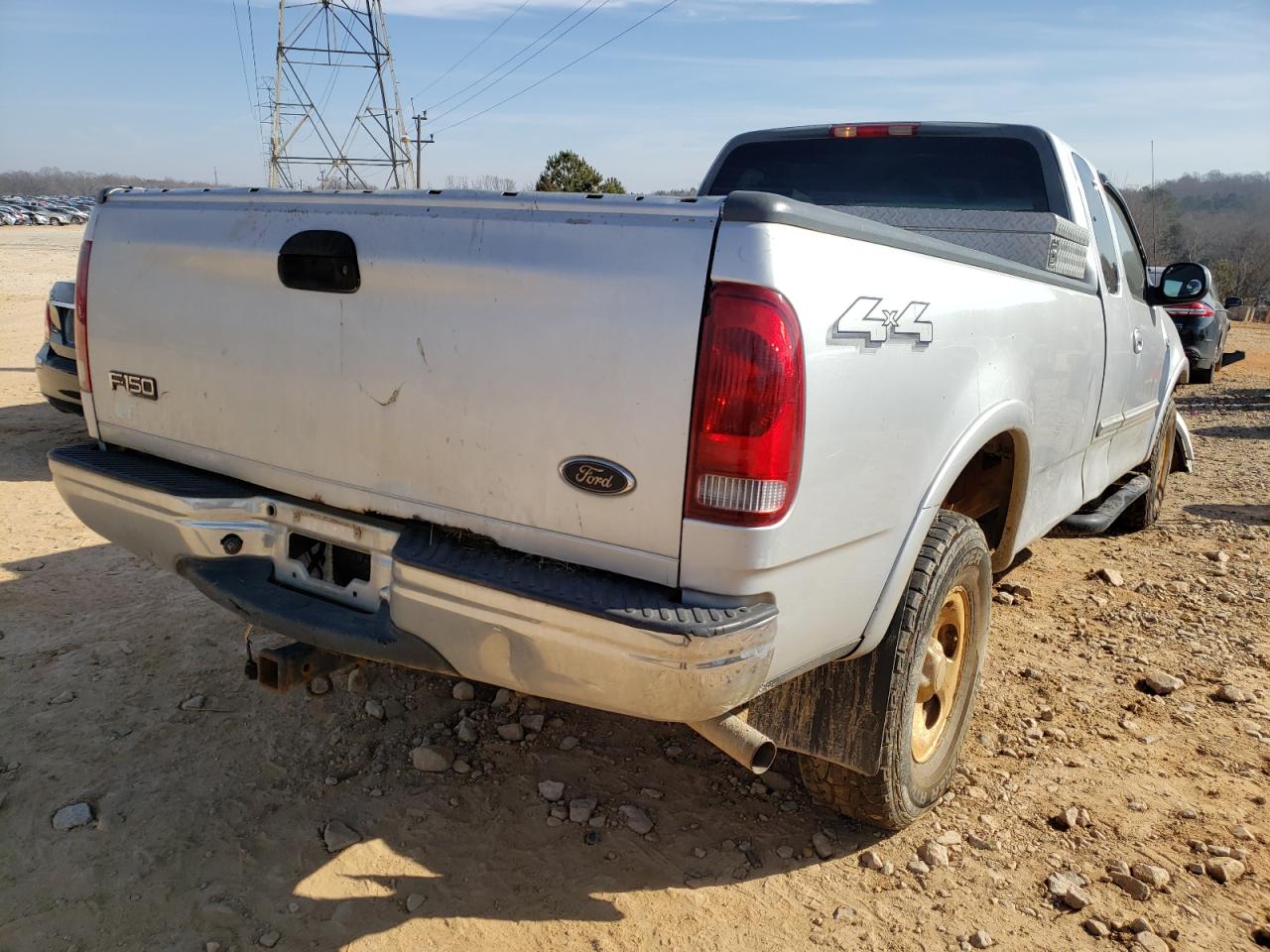 Photo 4 from auction – 2000 FORD F150 with VIN 1FTRX18L2YNB59253
