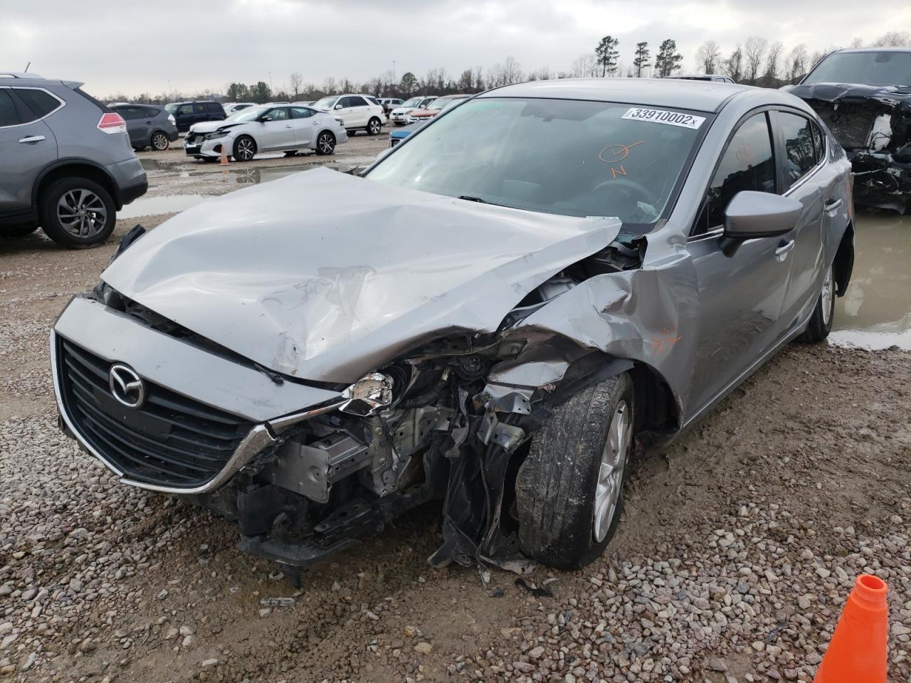 Photo 2 from auction – 2016 MAZDA 3 SPORT with VIN 3MZBM1U71GM251253