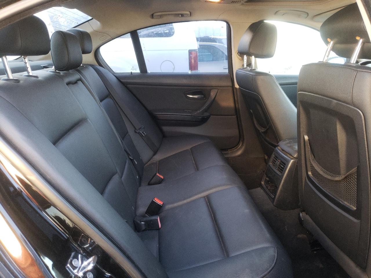Photo 6 from auction – 2007 BMW 328 I SULE with VIN WBAVC53577FZ81854