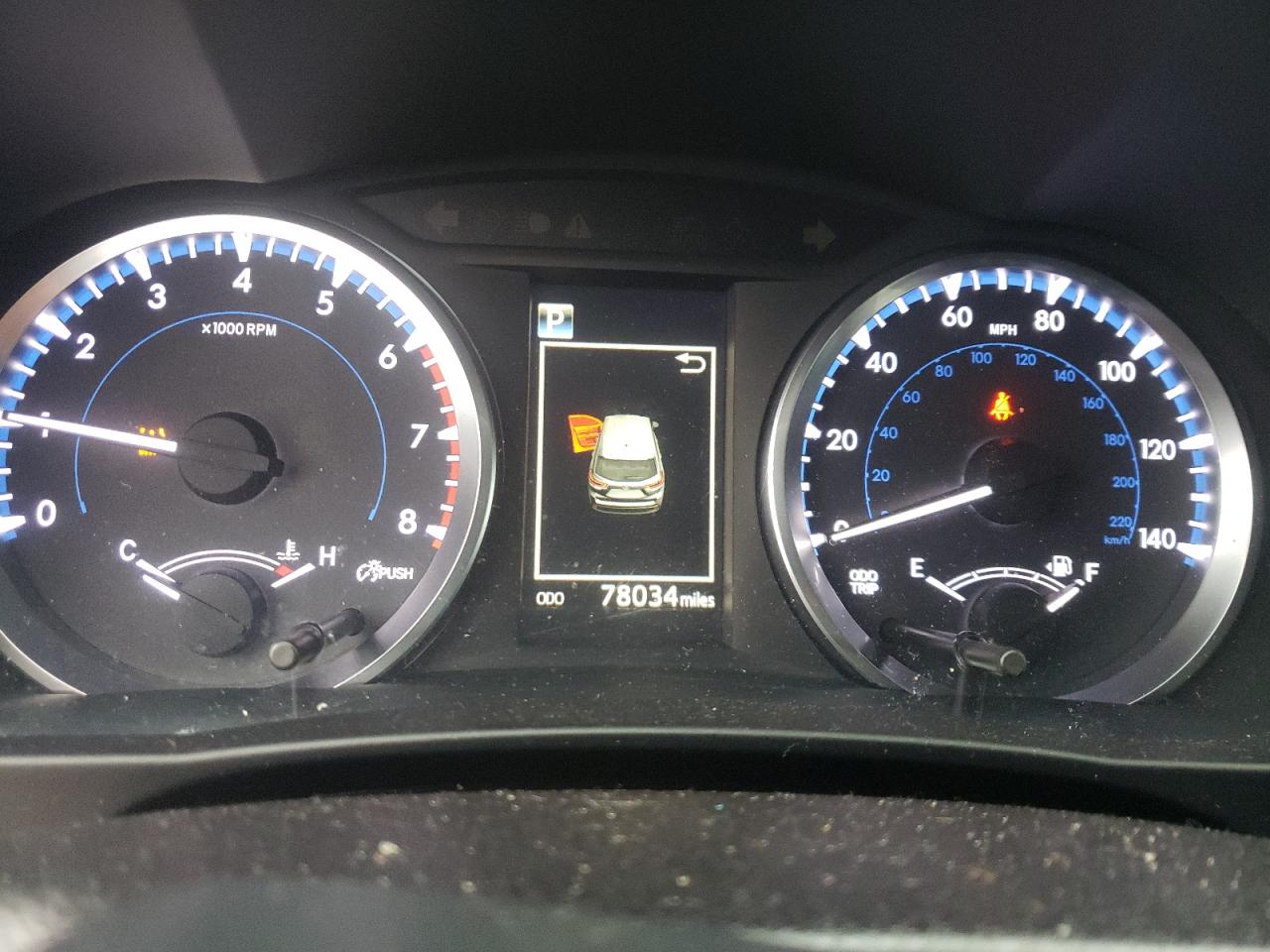 Photo 8 from auction – 2017 TOYOTA HIGHLANDER with VIN 5TDZARFH5HS025491