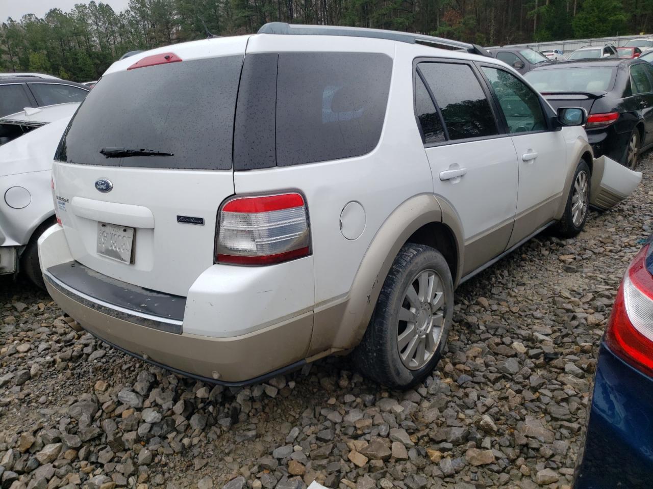 Photo 4 from auction – 2008 FORD TAURUS X E with VIN 1FMDK07W48GA14682