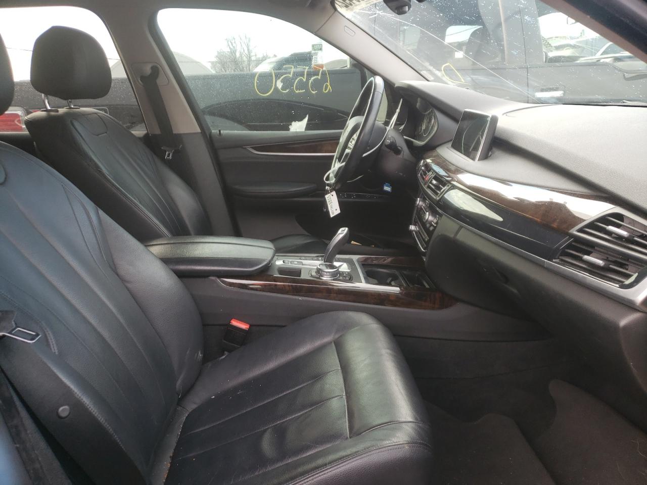 Photo 5 from auction – 2015 BMW X5 XDRIVE3 with VIN 5UXKR0C59F0K58014