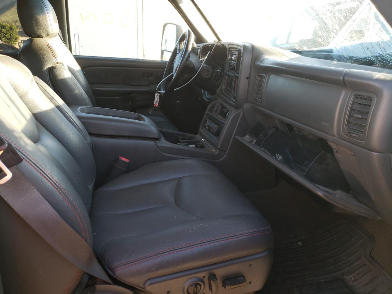 Photo 5 from auction – 2007 GMC NEW SIERRA with VIN 1GTHK33D57F137813