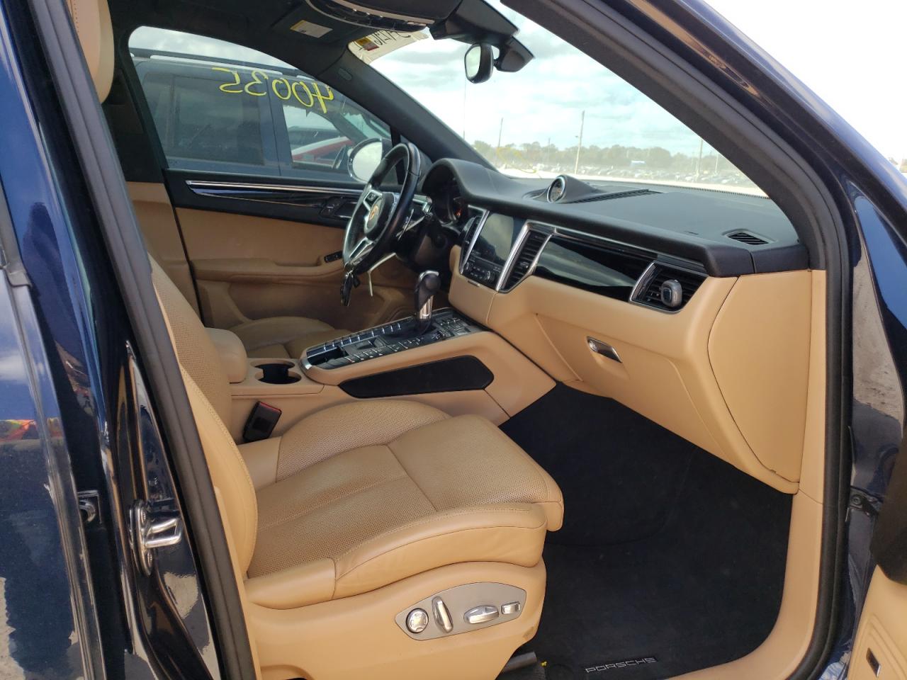 Photo 5 from auction – 2018 PORSCHE MACAN with VIN WP1AA2A54JLB16386