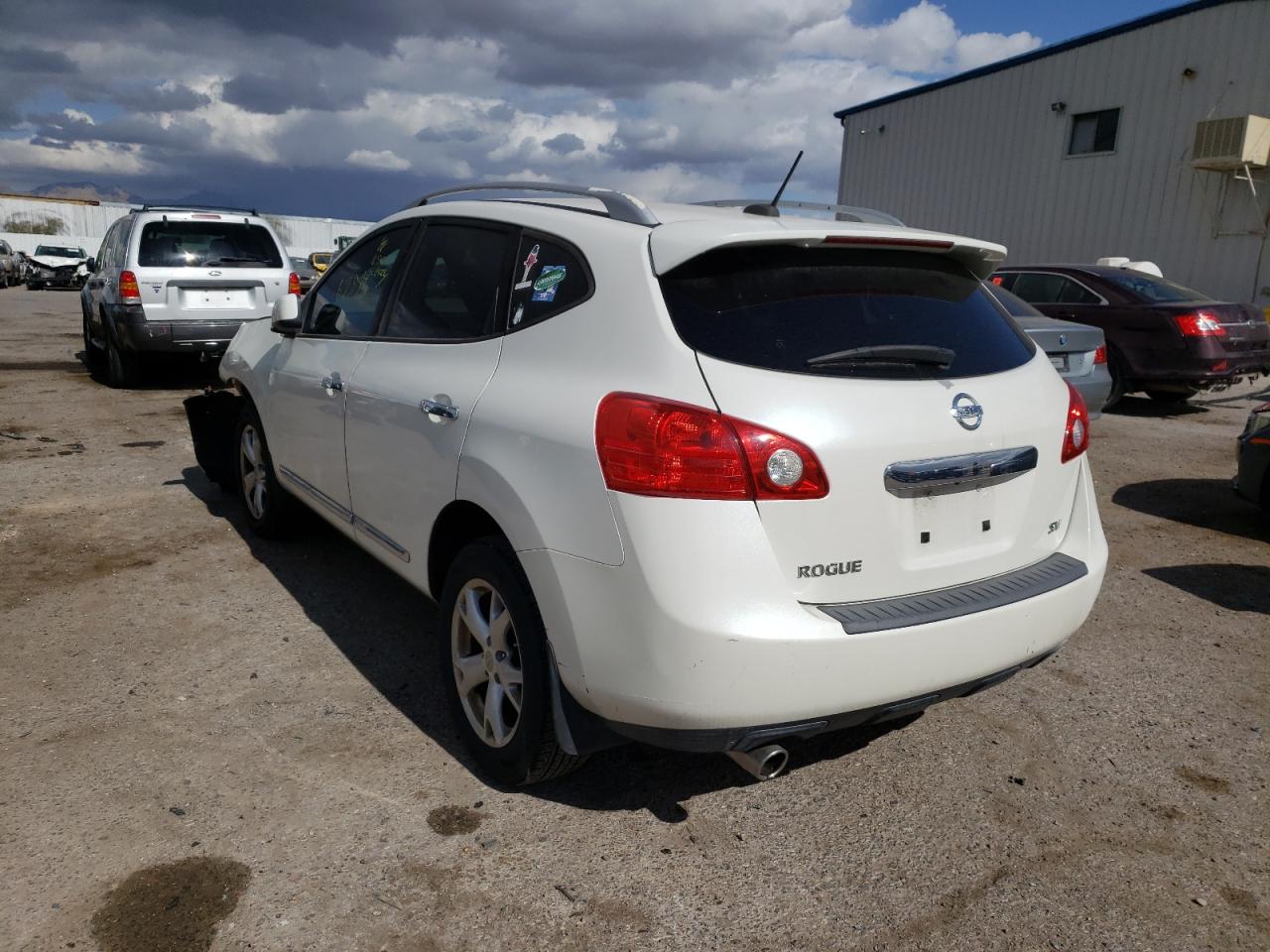 Photo 3 from auction – 2011 NISSAN ROGUE S with VIN JN8AS5MT5BW179124