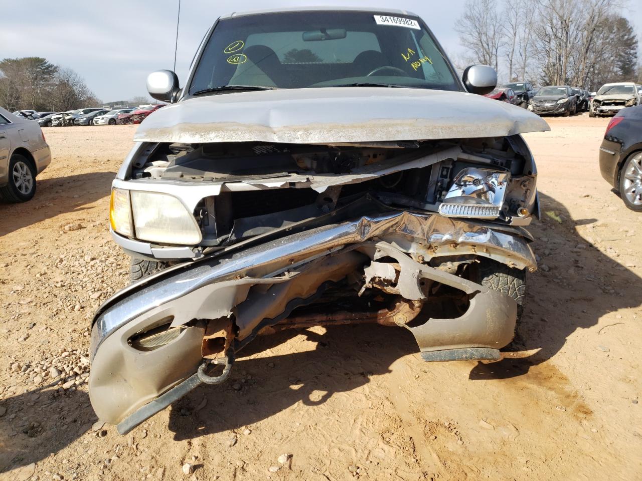Photo 9 from auction – 2000 FORD F150 with VIN 1FTRX18L2YNB59253
